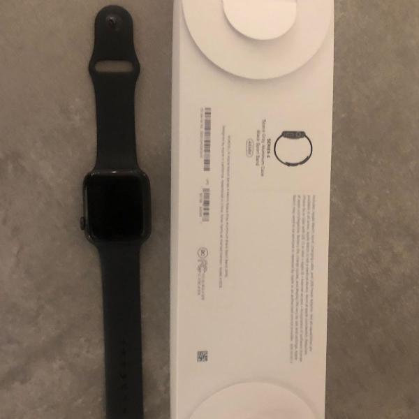 apple watch series 4 - 44mm