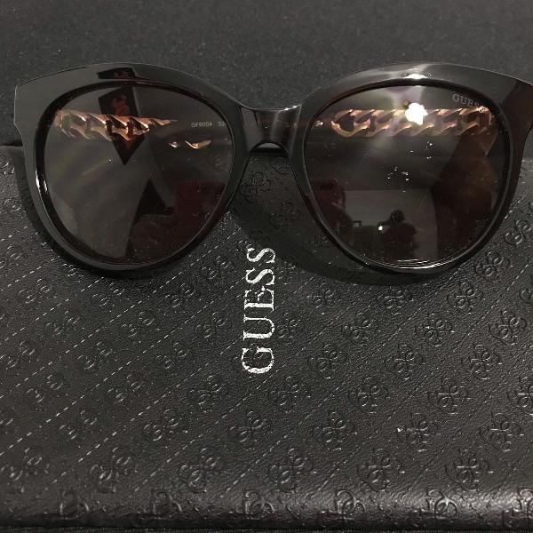 culos de sol guess detalhe em dourado