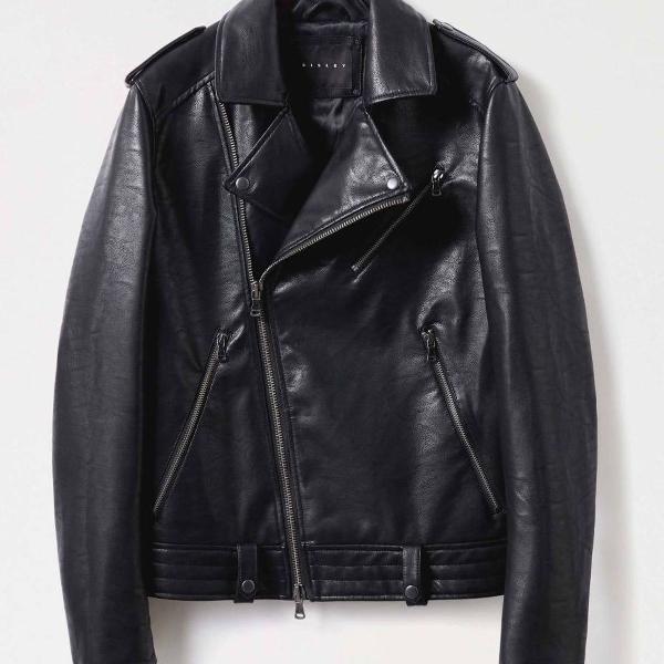 jaqueta de couro preta comprada em milao