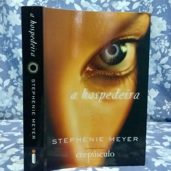 livro: a hospedeira