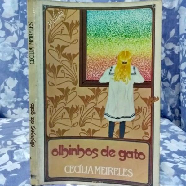 livro: olhinhos de gato