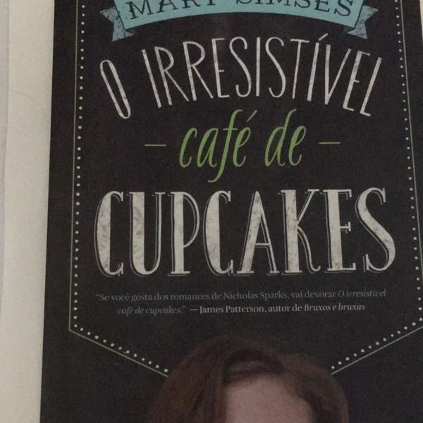o irresistível café de cupcakes