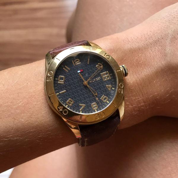 relógio da tommy hilfiger, dourado, original (com pulseira
