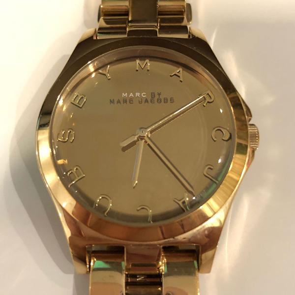 relógio marc jacobs dourado