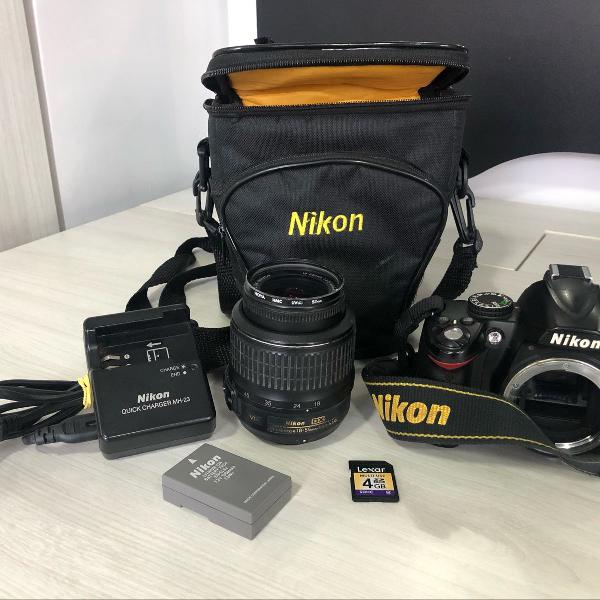 vendo câmera nikon d3000 com lente 18-55mm