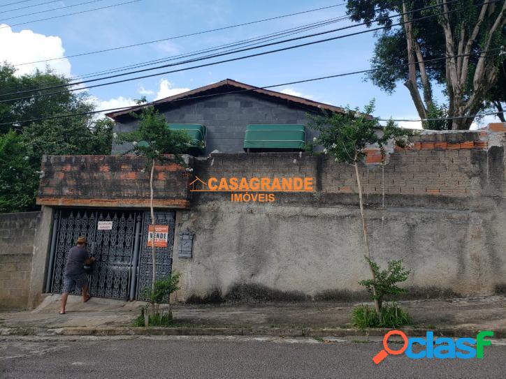 Casa no Jardim Topázio. ótima Localização