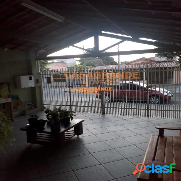 Linda Casa no Jardim Valpariba
