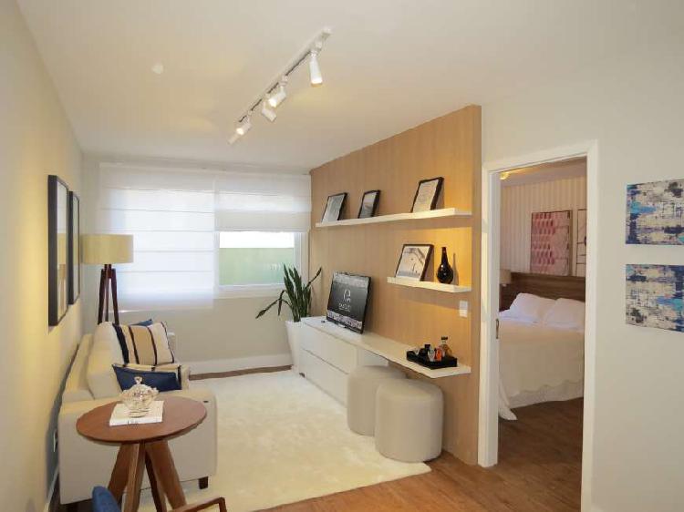 Apartamento com 1 Quarto à Venda, 53 m² por R$ 349.000