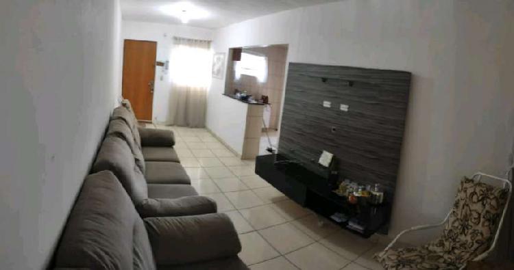 Apartamento com 2 Quartos à Venda, 59 m² por R$ 180.000