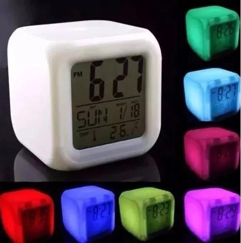 Relógio Despertador Digital Cubo Led Muda De Cor