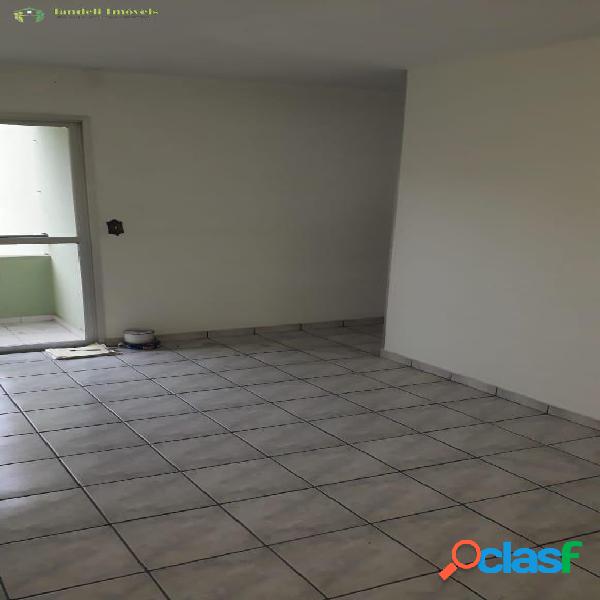 Apartamento com condomínio, 2 dormitórios - Parque