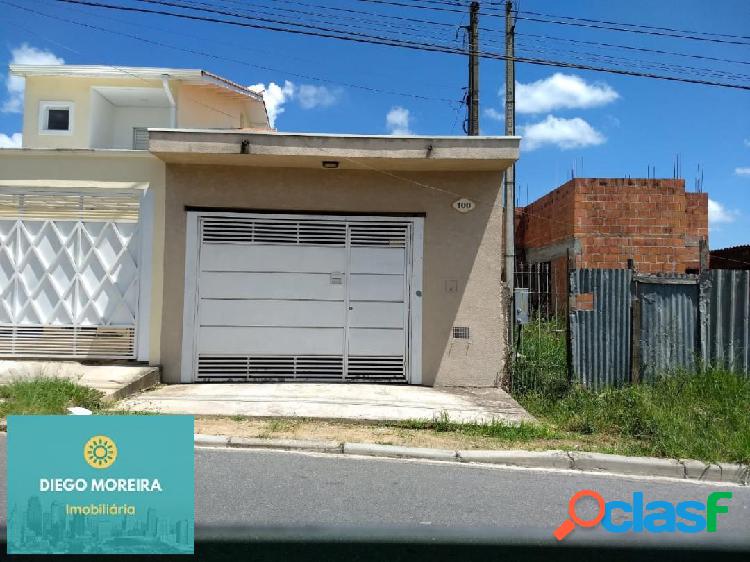 Casa á venda em Terra Preta com 2 dormitórios