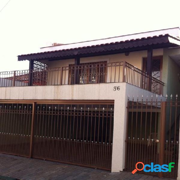Lindo Sobrado de 3 Dormitórios/ 2 Vagas à Venda na Vila