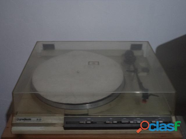 PICK UP GRADIENTE B 25 + LOTE DE LP'S VARIADOS = 50 lps