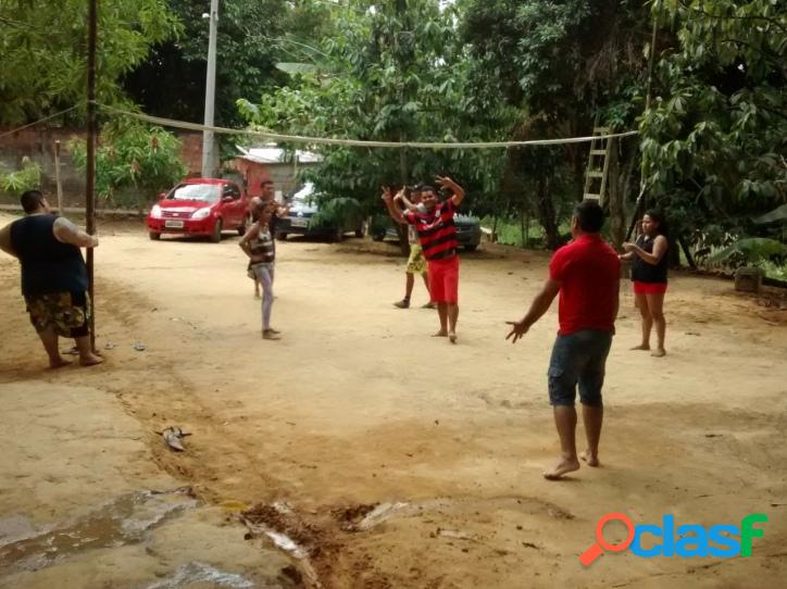 Terreno de 1.400 m² com casa em Iranduba para venda