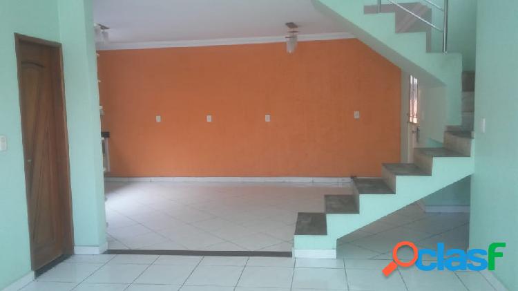 Vendo linda casa Duplex Localizada na Colina do Aleixo