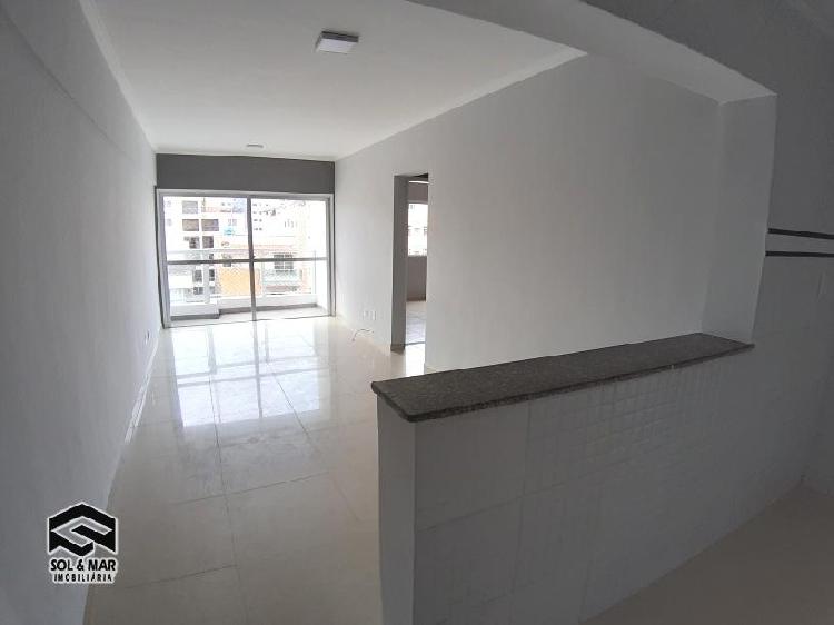 Apartamento com 2 Quartos à Venda, 65 m² por R$ 230.000