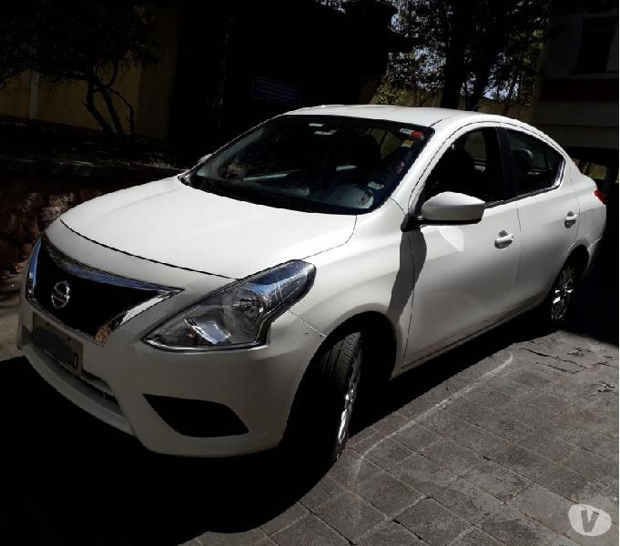 Nissan Versa SL