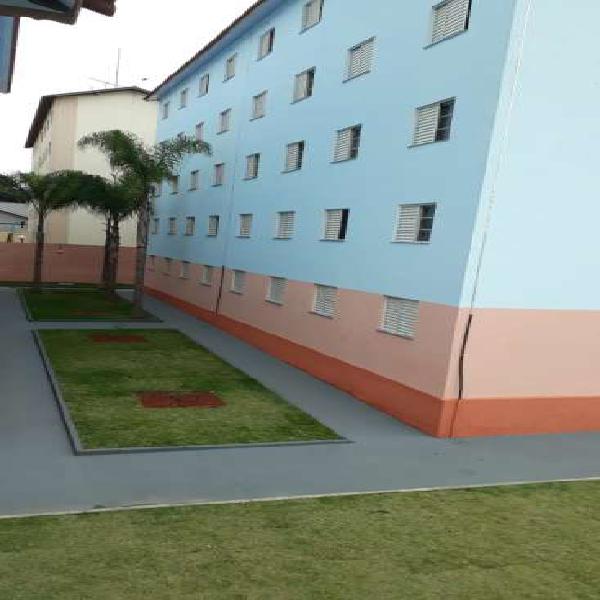 Apartamento com 2 Quartos à Venda, 44 m² por R$ 120.000