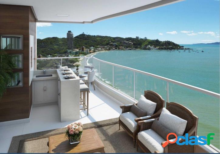 Apartamento de Frente para Mar em Itapema