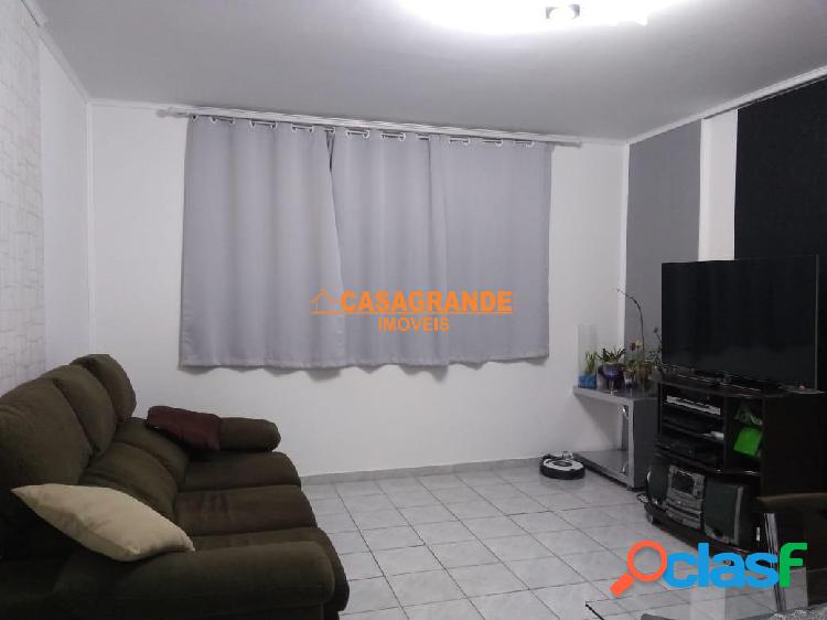 Belíssimo Apartamento na Vila Adyana. Edifício