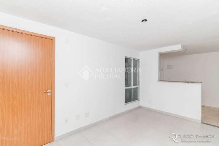 Apartamento com 2 Quartos para Alugar, 41 m² por R$