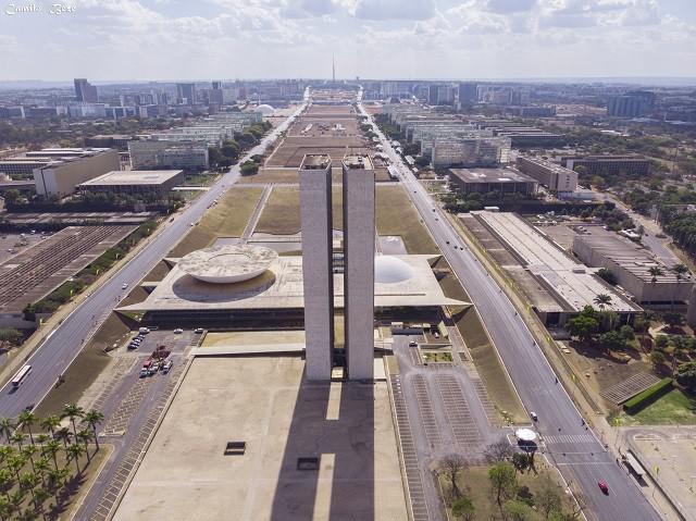 Imagens aéreas com drone 4k em brasília