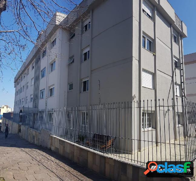 APARTAMENTO SEMIMOBILIADO NO CENTRO