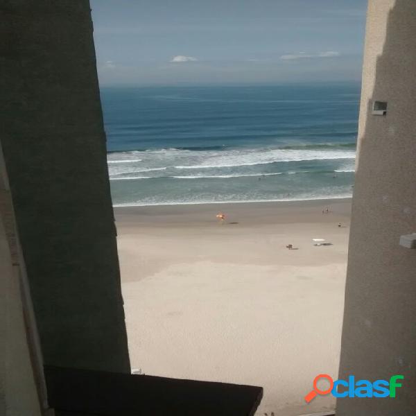 Apartamento 1 dormitório Frente ao Mar na Pitangueiras