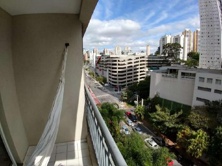 Apartamento com 2 Quartos para Alugar, 56 m² por R$