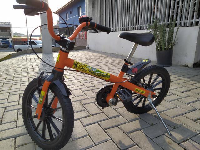 Bicicleta infantil aro 16 Caloi (leio o anúncio)