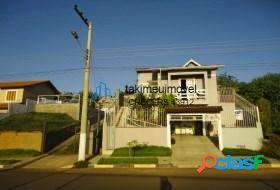 Casa com 2 dormitórios à venda, 110 m² por R$ 298.000