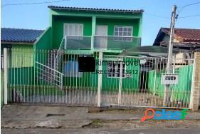 Casa com 4 dormitórios à venda, 125 m² por R$ 450.000