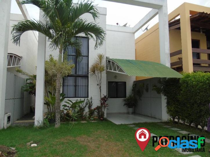 Casa residencial à venda, Santa Mônica, Feira de Santana.