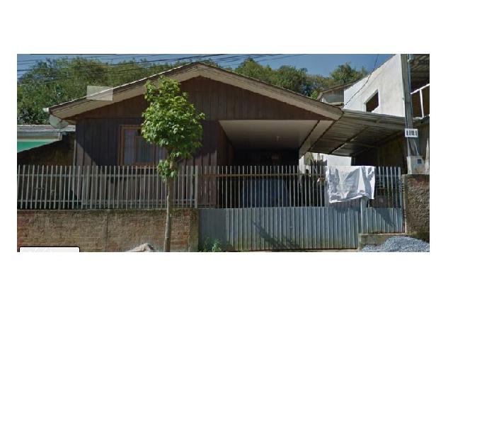 Terreno 374m2, com Casa 77m2, Totalmente Legalizada