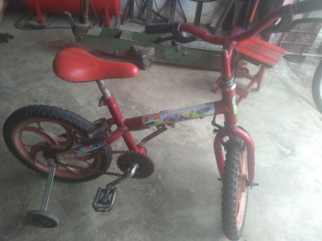 Vendo bicicleta preço negociável