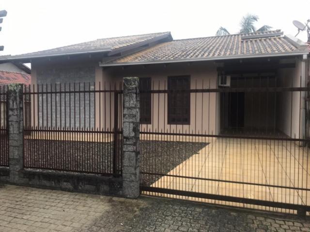 Casa para alugar com 3 dormitórios em Boa vista, Joinville