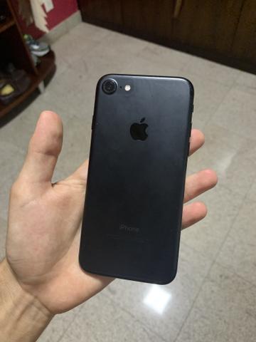 Iphone 7 32gb com caixa