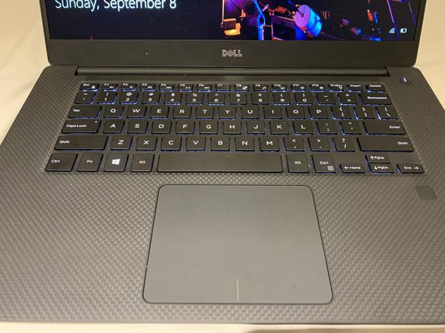 Laptop Dell XPS 15 9560 Intel Core I7-7700HQ 16 GB RAM