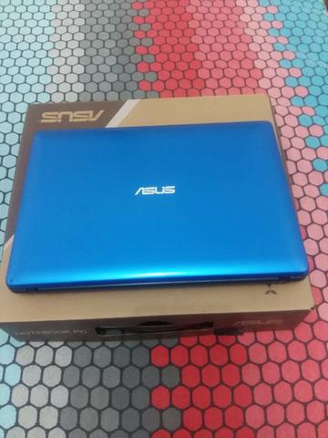 Notebook Asus 10" touch screen