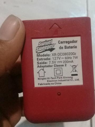 Carregado e bateria de vassoura elétrica 50 reais