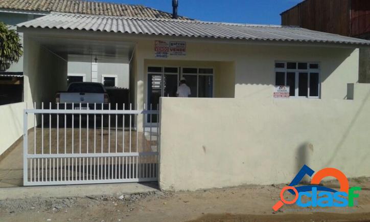 Casa a venda com 02 dorm, à 40m da rodovia! Ótima