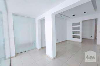 Casa com 7 quartos para alugar no bairro Serra, 420m²