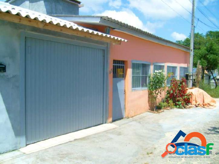 Casa e apto 02 dorm, sala, cozinha.Terreno com 337m²!!!