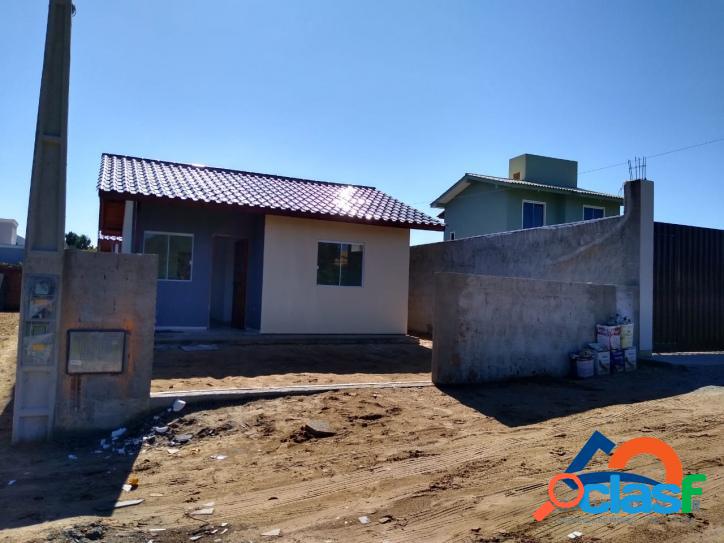Casa nova a venda c/ 2 dorm. Terreno murado FLORIANÓPOLIS