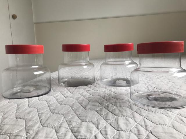 Conjunto de potes de vidro