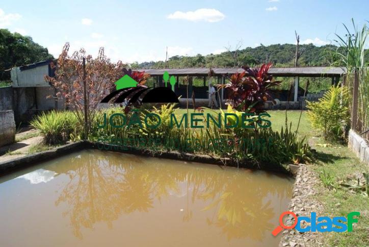Excelente Chácara em Atibaia, local tranquilo e silencioso