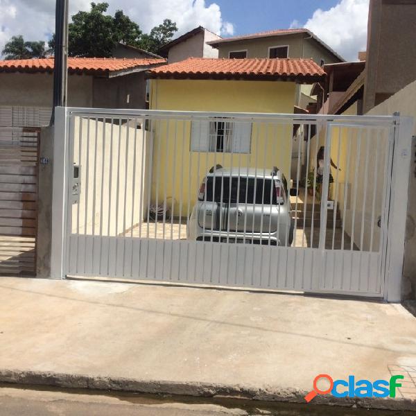 Excelente casa em Atibaia 250 mil ótima localização.