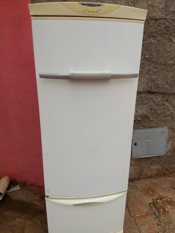 Refrigerador Brastemp 360 litros