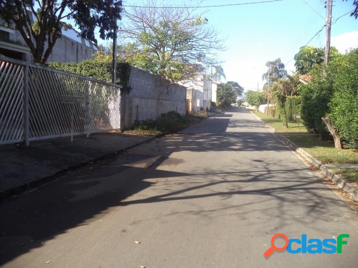 Salão Comercial e Casa (Ótima localização)